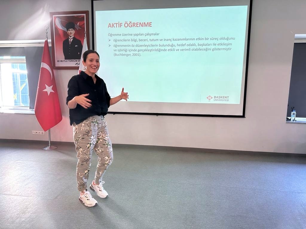 baskentogem's tweet photo. “Ögretimde Yetkinlik Akademik Gelişim Programının" ikinci günü, Prof. Dr. Sadegül Akbaba Altun'un, Dr. Öğr. Üyesi İmgehan Özkan Elgün'ün, Prof. Dr. Filiz Kalelioğlu'nun ve Dr. Öğr. Üyesi Halil Ersoy'un paylaşımları ile tamamlandı.
#ogrenmeveogretme
#bogem
#kalite https://t.co/qUEYH26R4x