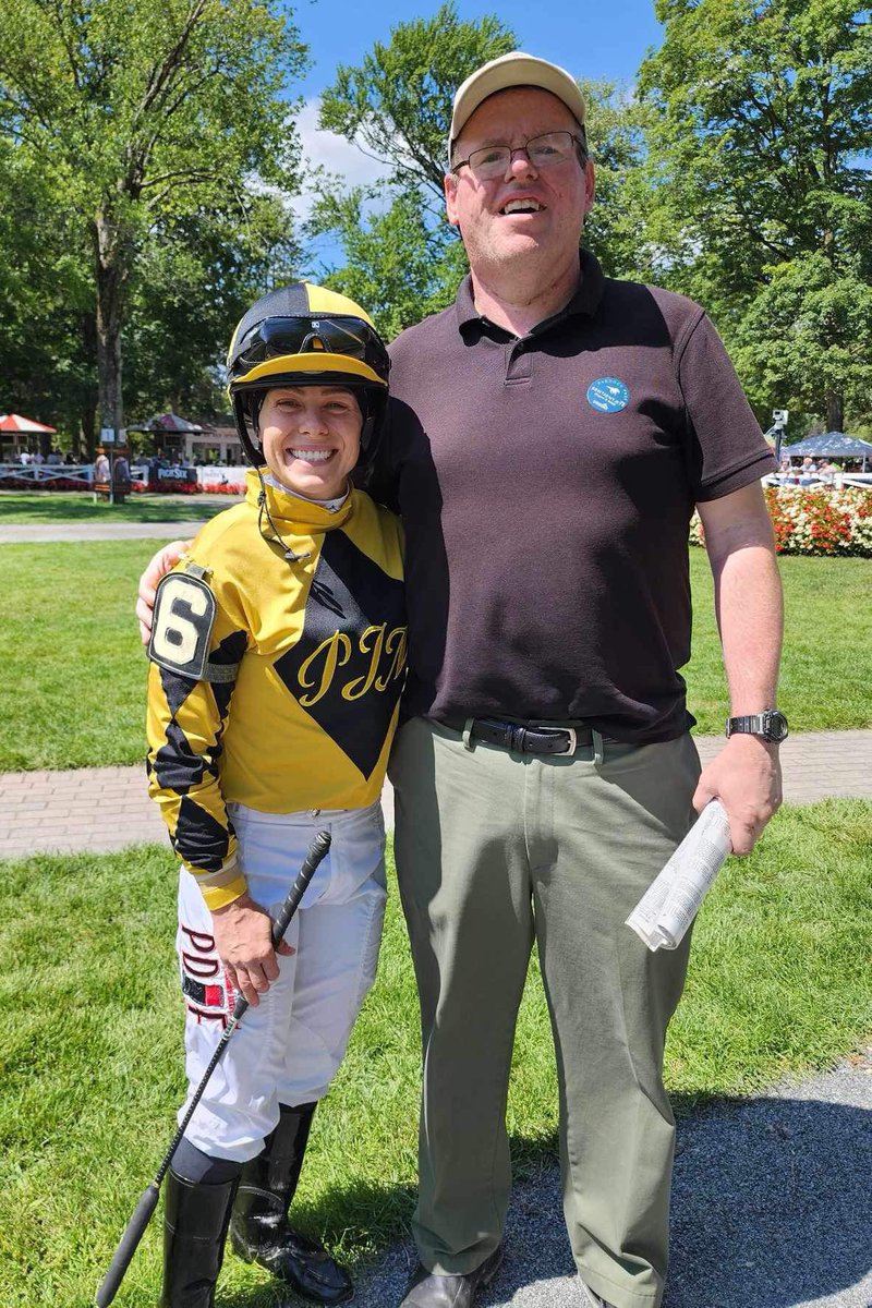 SPNnation74's tweet image. @JuniorandKellyA @VCarrasco28 @iradortiz @jockeykdavis 4 great riders who I’m honored to call friends. But what’s remarkable about them is the incredible amount of time they give back to the fans of racing. To all the great jockeys out there who give back daily I thank you! 👏🐎