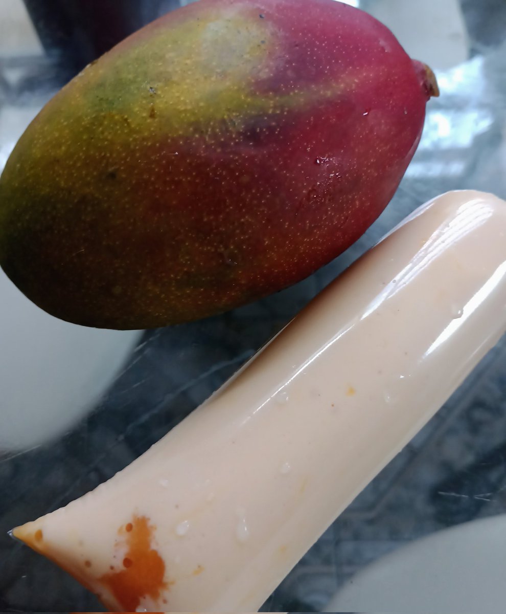 Que tal uma dessas delícias para amenizar o calor?
Quem for do RJ e quiser adquirir, meu whatsapp é 975192770.
Além de amenizar o calor, vc também estará ajudando no tratamento da alergia do meu filho, já que há mais de 2 meses a sec de saúde de SJM não fornece o leite especial.