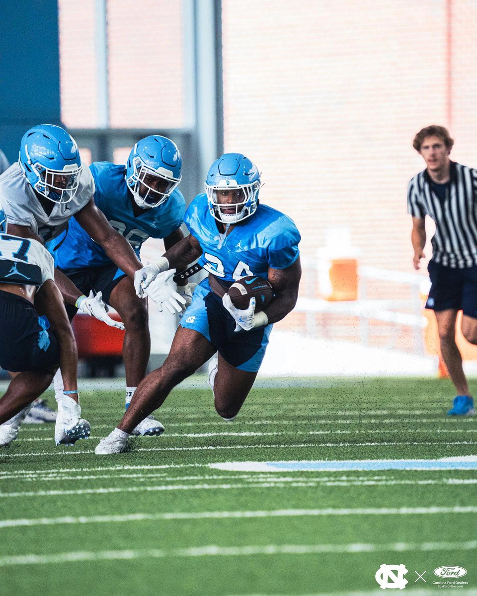 lisha0104's tweet photo. Carolina Football#Champion #GameDay #FantasyFootbal #TrainingCamp #Draft #Offens
#WideReceiver #RunningBack #Quarterback #Touchdown #Football #SuperBowl #NFL #Rugby #BroncosCountry #NCAA #love #instagood #photooftheda #fashio #beautiful #happ #cute #tbt #followme #picoftheday https://t.co/B1Q6hhOwks