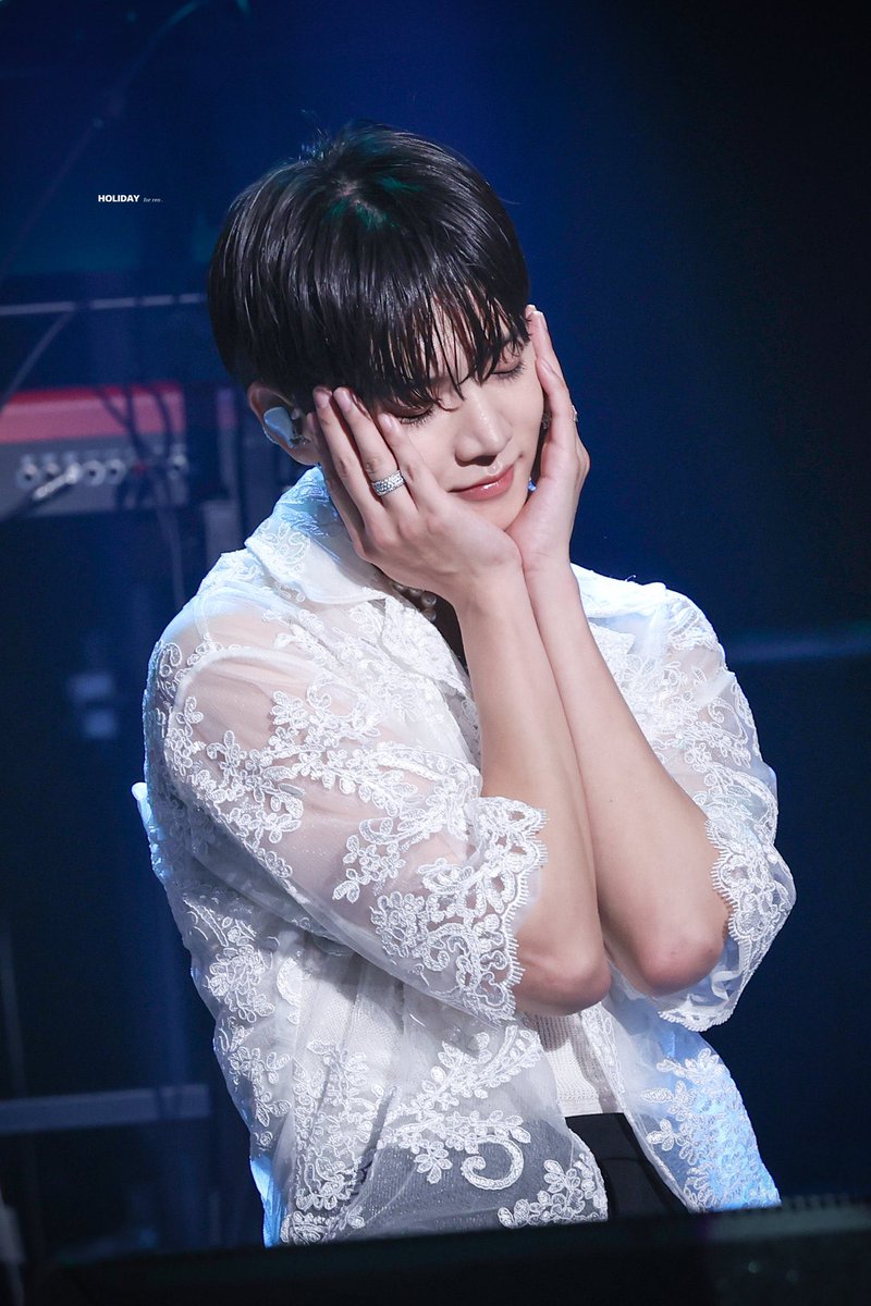 minkiarchive's tweet photo. hq ✩ 
© holiday ⇢ 230916 https://t.co/29qa7E1jTg