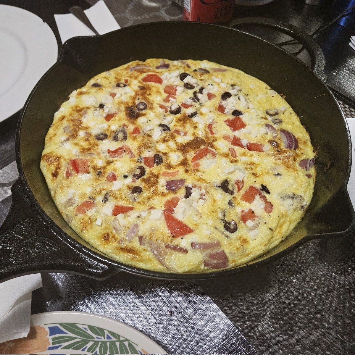 Mediterranean Frittata 
#eggs #milk #fetacheese #kalamataolives #tomatoes #chefathome #homechef #cookingathome #goodeats #homecooking #healthyeats  #tasty #sogood #yummy #mediterraneandiet  #Frittata