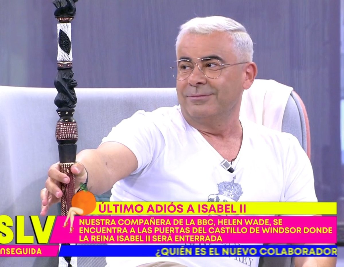 Fucsia_Official's tweet photo. No sé cómo se hace pero alguien puede hacer una petición en alguna plataforma para pedir que Jorge Javier Vázquez vuelva a las tardes de telecinco nuevamente? 
#CuentosChinos10 #CuentosChinos11 #APOYOROCÍO28S
¡BASTA DE #PuteAR A JORGE JAVIER! #TardeAR #FachaRosa  #GHVIPLimite2 https://t.co/hJqCPRPeit