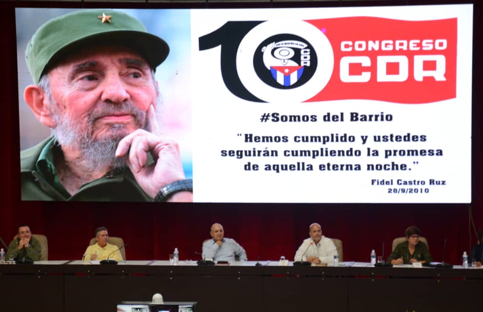 Participé en la sesión de la tarde del #XCongresoCDR. Estimula apreciar cuánto compromiso hay en los jóvenes y los veteranos: #TodosSomosCederistas  y luchamos por una #Cuba mejor. ¡Felicidades!
