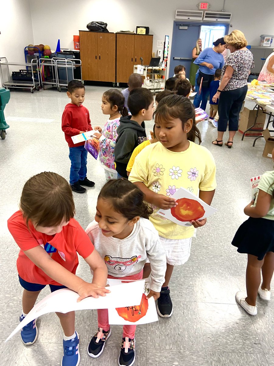 egarcia505's tweet photo. What do you do when you are retired? Go back to @SteamWalnut and volunteer for Bargain Book Blast!  Thanks @PtaWalnut for buying every child a book. https://t.co/o6EidqdaOi