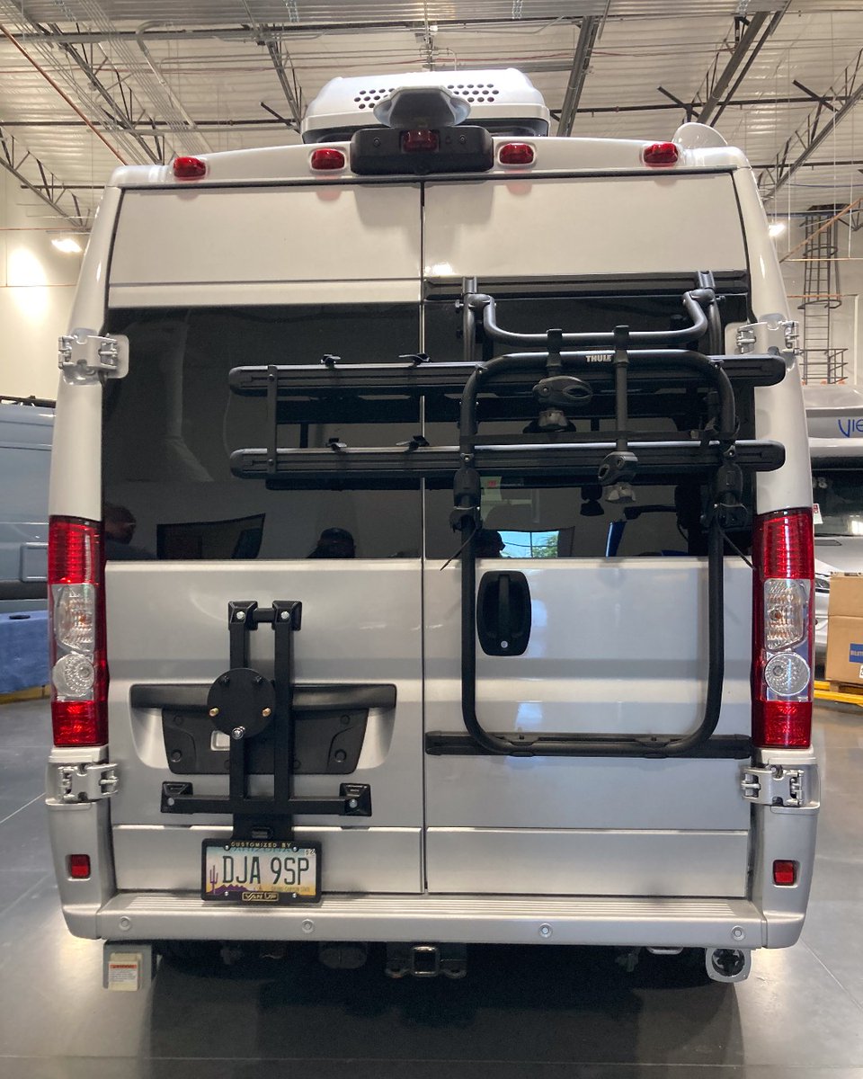 Quick before and after. What do you think about the transformation? 😻