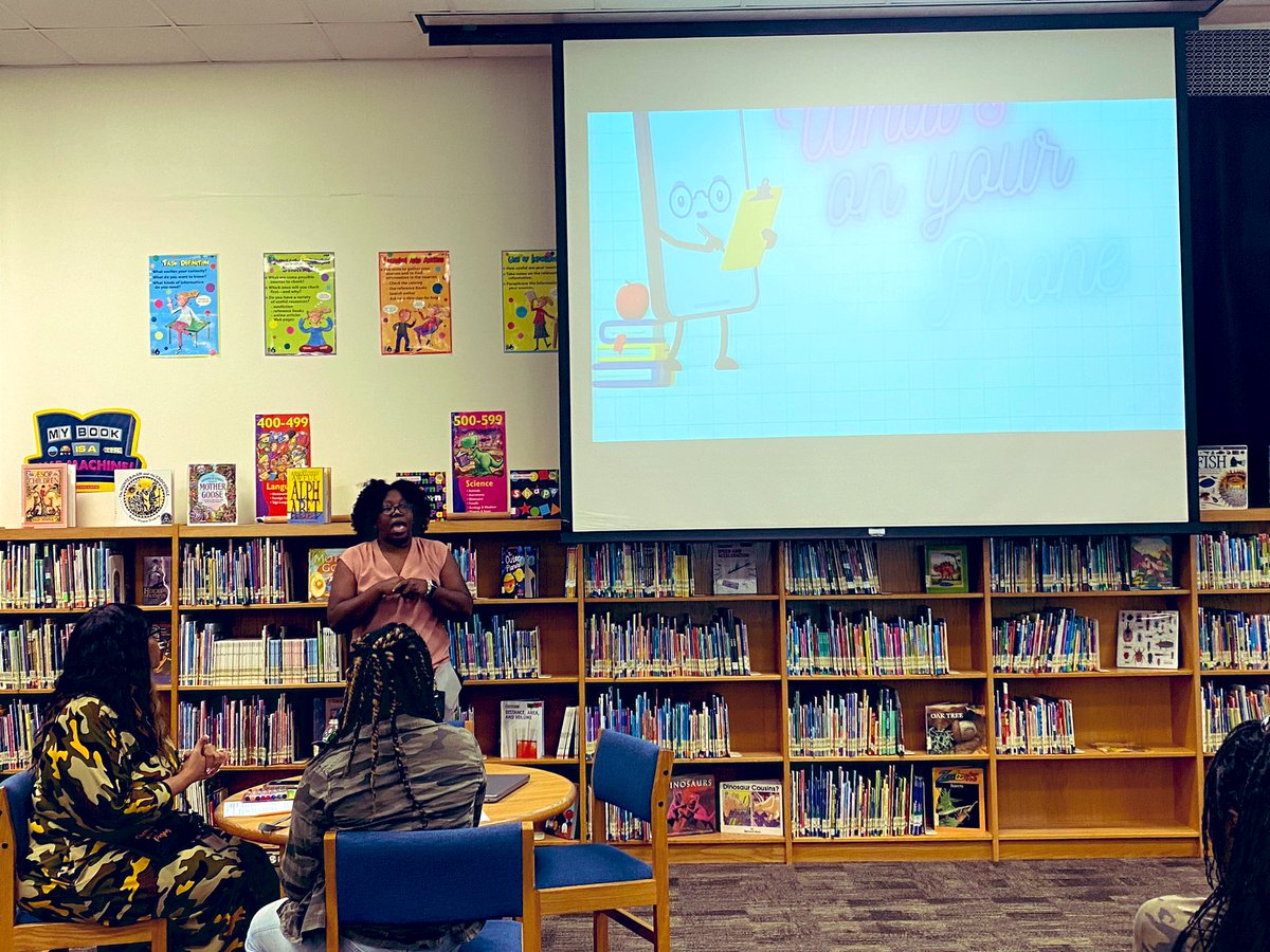 MeloAgenda's tweet photo. Lake Ridge And High Pointe Mentors And Mentees Enjoyed Learning A Refresher About Rules, Routines, And Procedures As We Close Out September With A Bang!! 😃🤘🏽📚#MissionPossible @CMontLife @7BK_Senn @LRELonghorns @ChisdHighpointe @cedarhillisd https://t.co/m10xepsr08