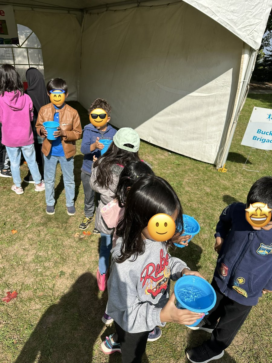Yesterday we went to the Children’s Water Festival at Kelso Conservation Area with classes 3-1, 3-1 FI, 3-2, 3-3, 3/4-1, &amp; 34-1 FI! We had so much fun learning about the water cycle, keeping our water clean, and how water is used today and in the past 💧<a href="/DesmondHDSB/">Viola Desmond Public School</a>