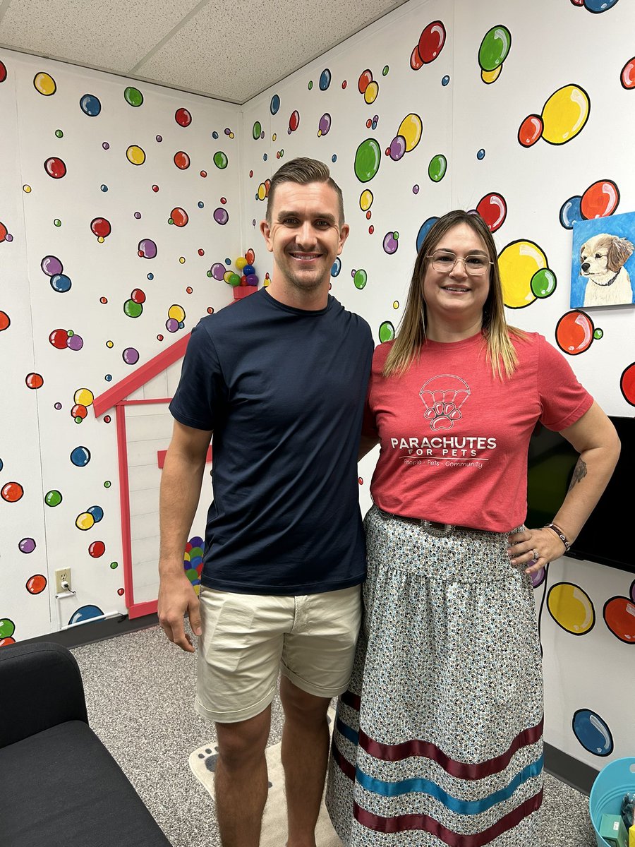 We want to say congratulations to one of our biggest supporters CONGRATULATIONS BACKS!!🔥 

Mikael and Frida have been with us since we were just a tiny little non-profit being run out of our founder Melissa’s car. We are so grateful for this amazing pair ❤️