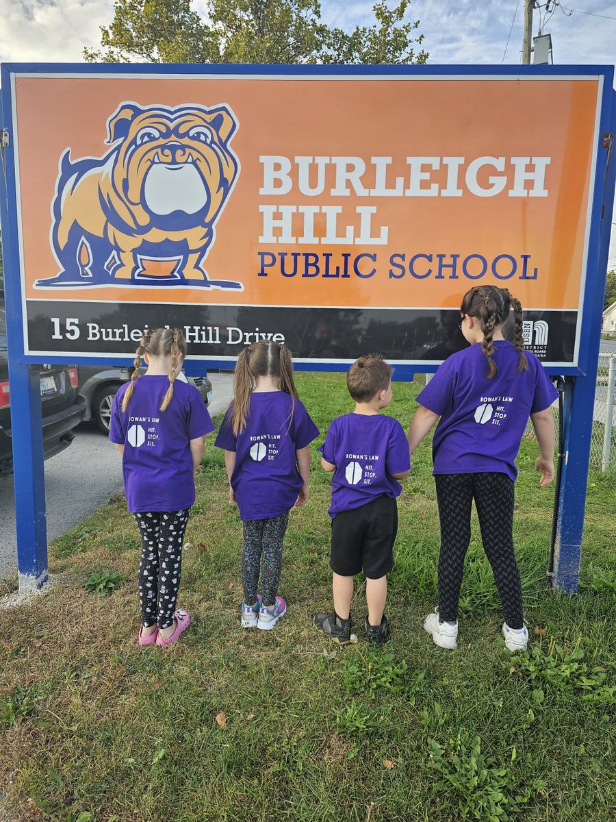 Bulldogs sporting  purple in recognition of Rowan’s Law. Today we raised awareness about concussion safety. <a href="/dsbn/">District School Board of Niagara</a>