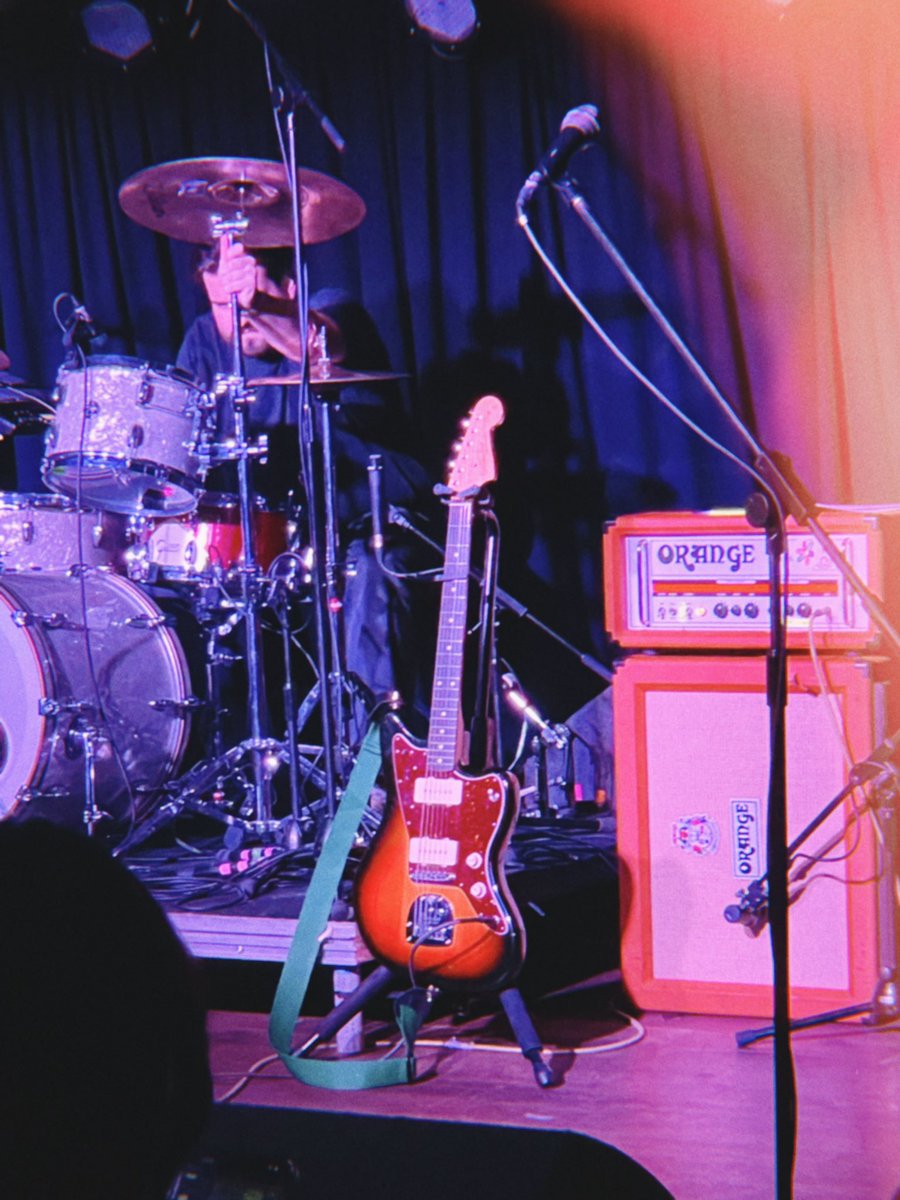AlfiePowell6's tweet photo. Class set from @JAWSJAWSJAWSSS unreal band https://t.co/5IfYoOKoQK