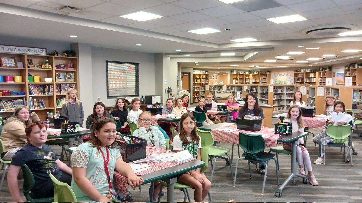 musuzq's tweet image. First Library Leaders meeting!  I hope this is the beginning of a great thing at #pesd32 #librarylife
