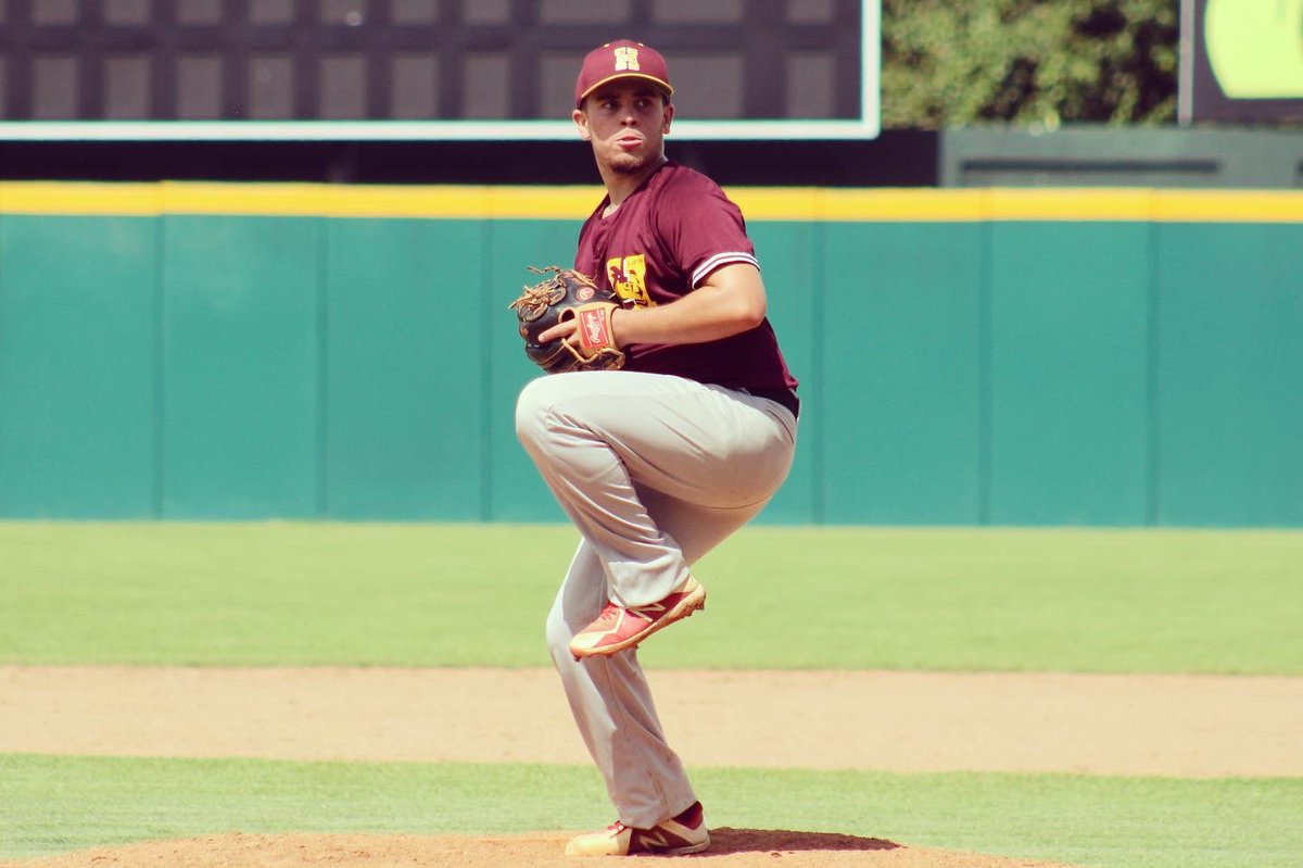 DeportesUprh's tweet photo. 📸 Disfruten de las imágenes capturadas de la victoria de los #BúhosBéisbol contra #UPRAg.
¡#𝗨𝗣𝗥𝗛 𝘀𝗶𝗴𝘂𝗲 𝗮𝗽𝗼𝘆𝗮𝗻𝗱𝗼 𝗲𝗹 𝗱𝗲𝗽𝗼𝗿𝘁𝗲 𝘂𝗻𝗶𝘃𝗲𝗿𝘀𝗶𝘁𝗮𝗿𝗶𝗼!
👉 https://t.co/TQs0cGjbuK
#YoSoyBúho #LAIBéisbol
(Fotos: Naisha Rivera) https://t.co/d0EBNz7EhH