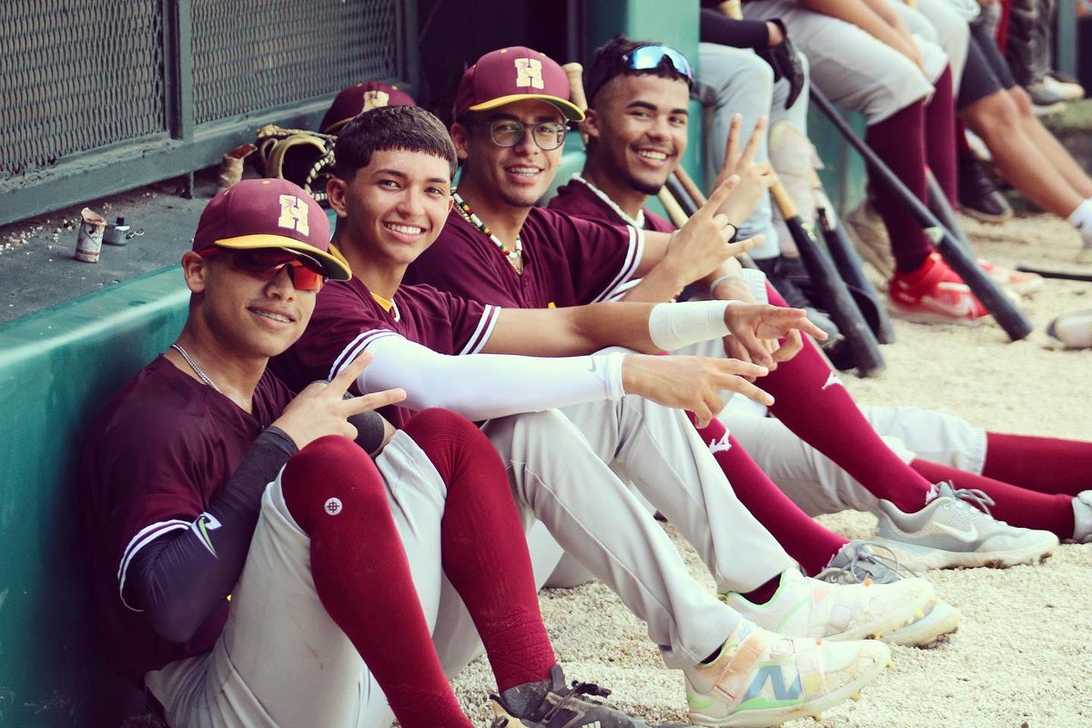 DeportesUprh's tweet photo. 📸 Disfruten de las imágenes capturadas de la victoria de los #BúhosBéisbol contra #UPRAg.
¡#𝗨𝗣𝗥𝗛 𝘀𝗶𝗴𝘂𝗲 𝗮𝗽𝗼𝘆𝗮𝗻𝗱𝗼 𝗲𝗹 𝗱𝗲𝗽𝗼𝗿𝘁𝗲 𝘂𝗻𝗶𝘃𝗲𝗿𝘀𝗶𝘁𝗮𝗿𝗶𝗼!
👉 https://t.co/TQs0cGjbuK
#YoSoyBúho #LAIBéisbol
(Fotos: Naisha Rivera) https://t.co/d0EBNz7EhH