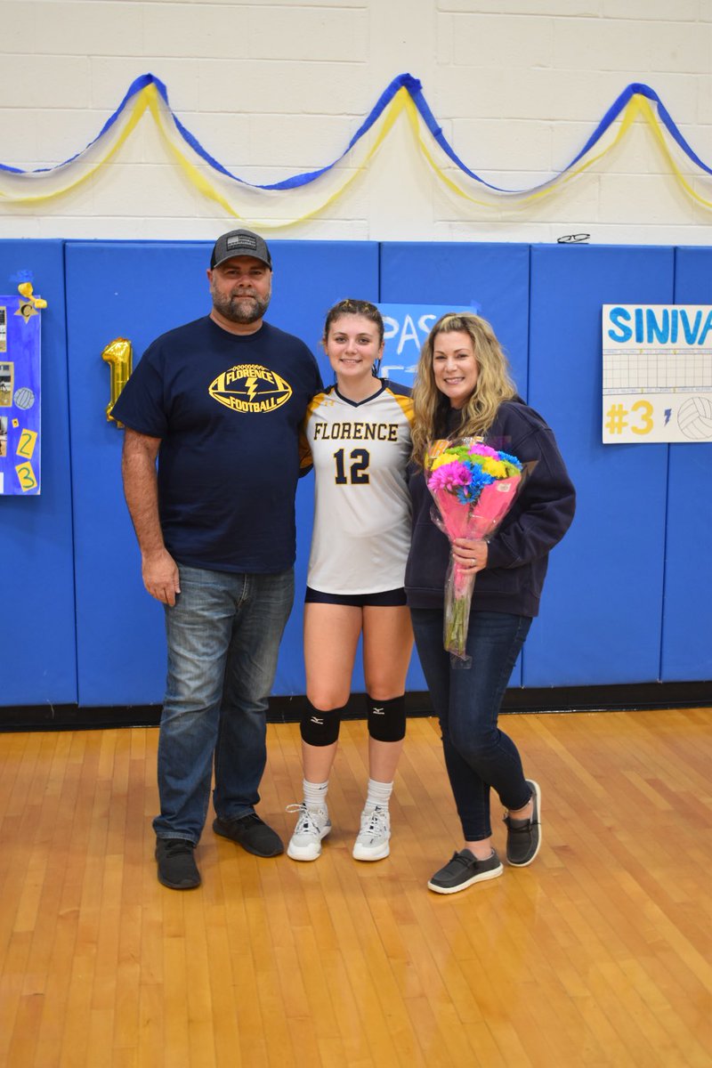 FTSD_Volleyball's tweet photo. Today we got to honor our seniors with a 2-0 win against Burlington City! Thank you ladies and your families for your hard work and dedication to our program. We will miss you but always remember once a flash, always a flash ⚡️ https://t.co/ZuRInHTSxD