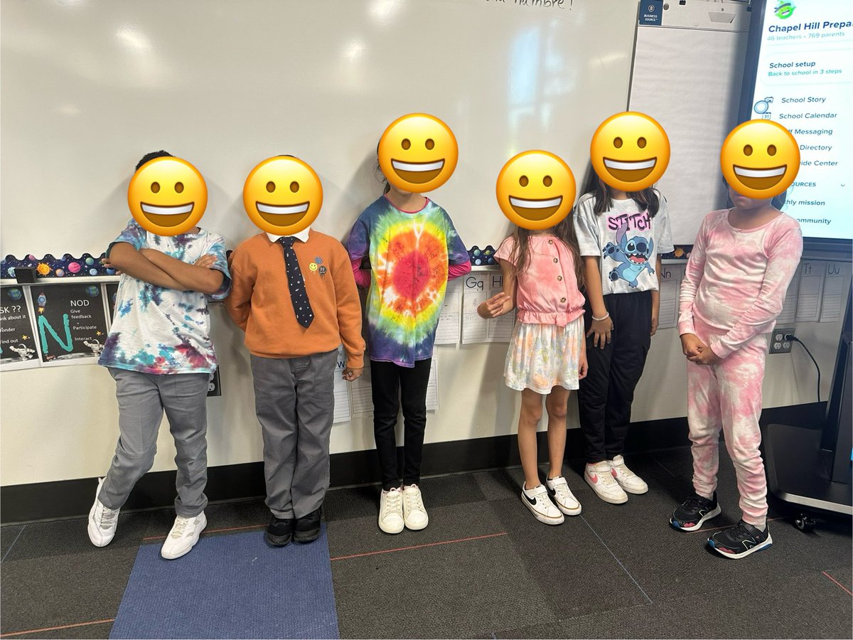ArlynGaray's tweet photo. #attendancematters #dallasisd @chapelhillpl My authors showed up!  tye-dye to great learning #TheChargerWay 4 houses 1 crew https://t.co/TEscPbnFXl