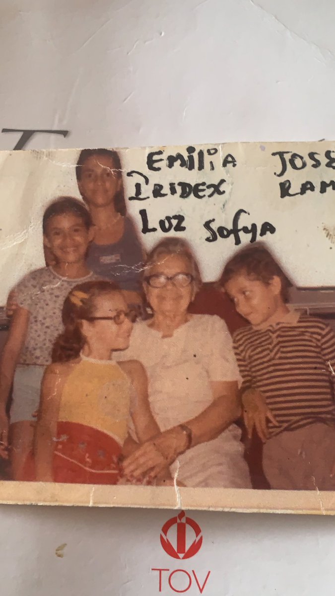 Mi bisabuela Emilia Josefa de la hoza Mendoza Lucy sofy Iridex y yo