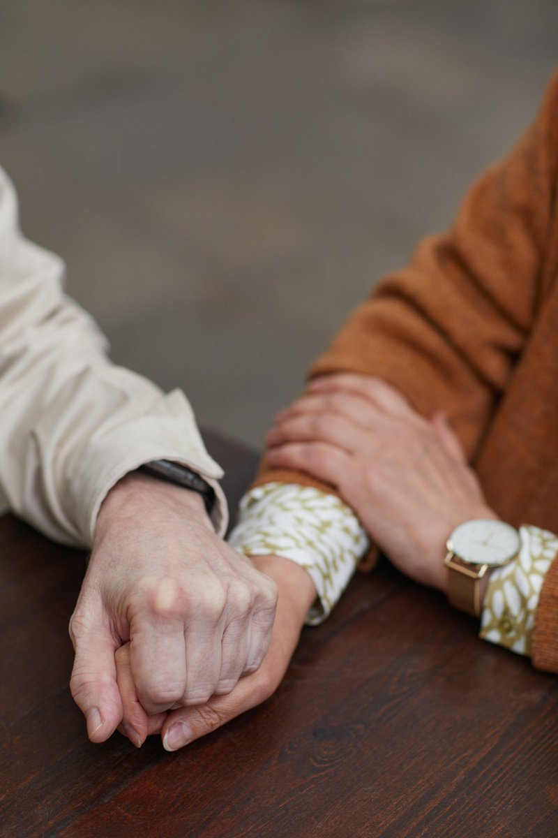 AmyandJulie's tweet photo. Life gets busy, but your loved ones deserve the best care. With our Senior Watch Program, we’re here when you can’t be, providing peace of mind and quality support. #WeCare #oakvilleseniors #ChangingLatitudes #SeniorSupport https://t.co/tv0LTGxQpm