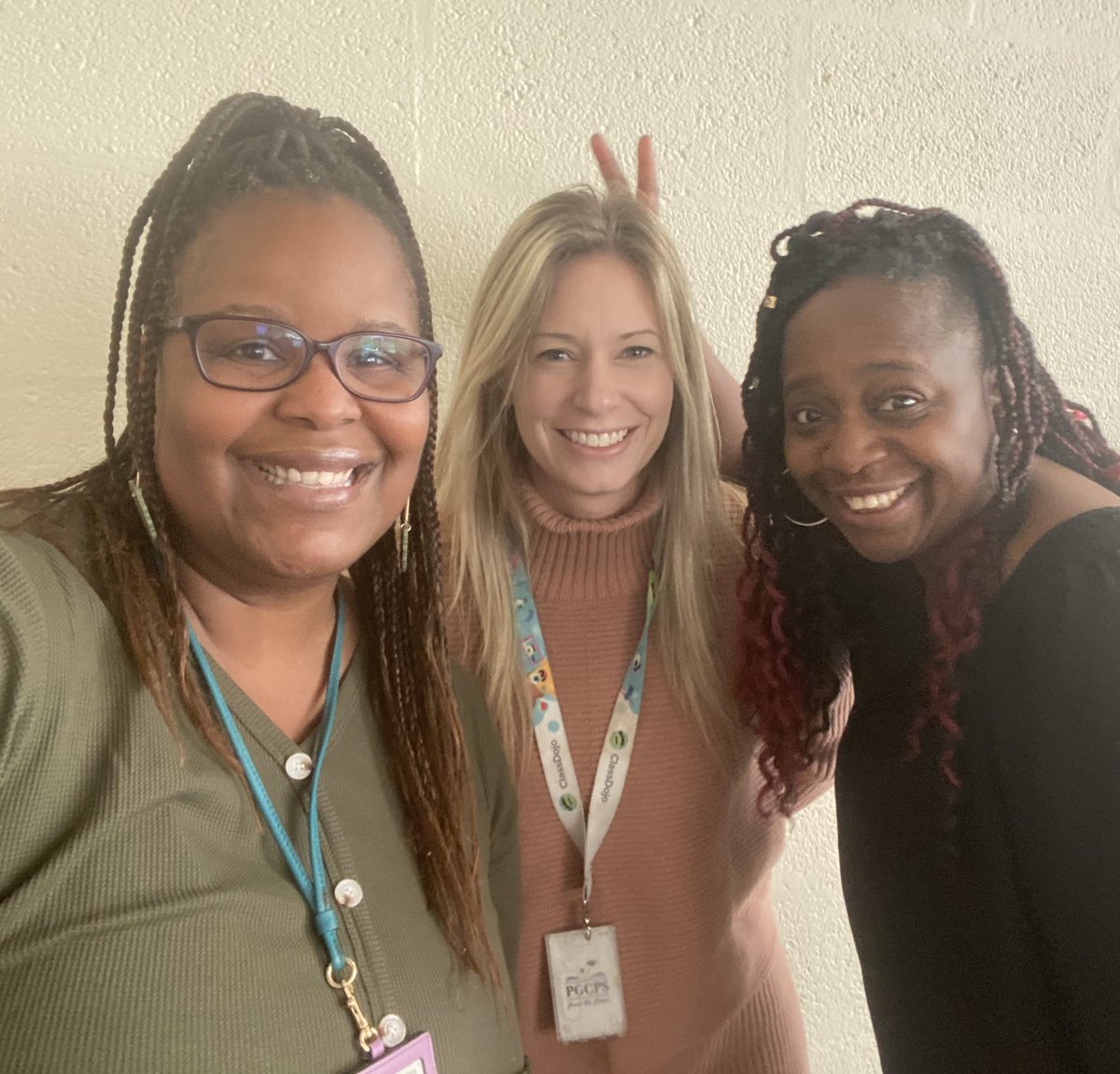 Got my learn on today! AP role includes being grade manager and got to see some of my FAVS! I 💜 T3 <a href="/cburtonedtech/">Clarissa Burton</a> and <a href="/TechTia/">Tia Simmons</a>! Thanks for the awesome session! I feel ready for my first Progress Report window!