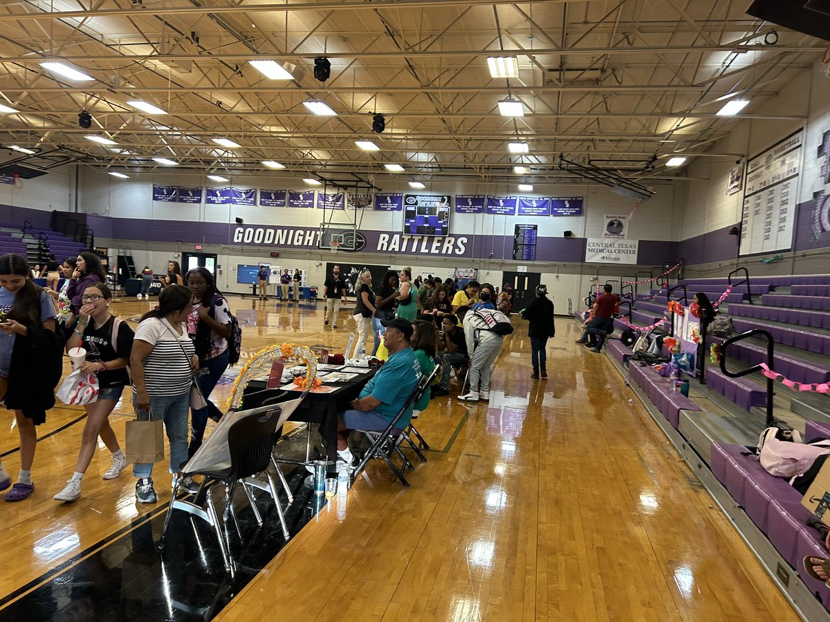 Goodnight Middle School tweet media