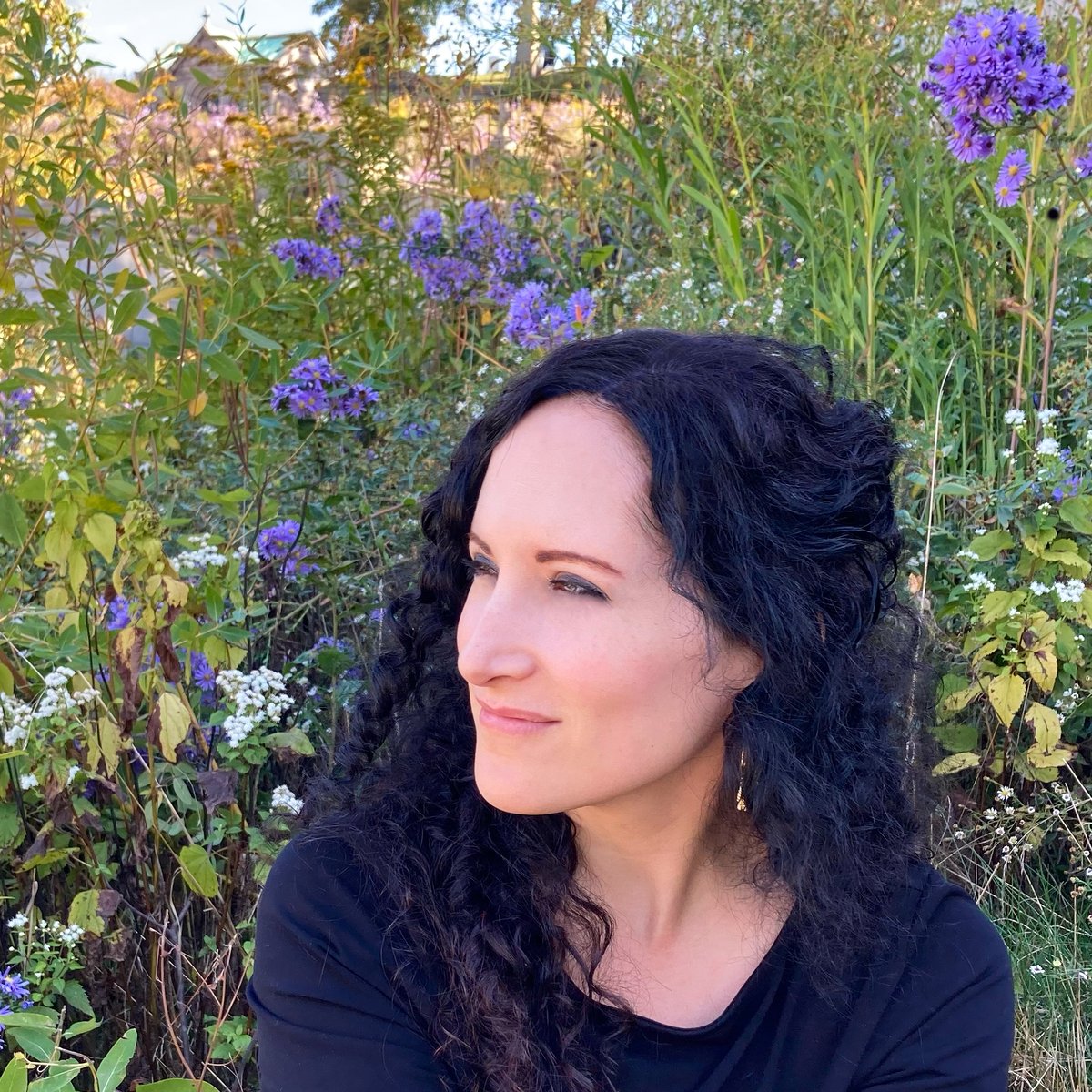 We’re very excited to have Brooklyn-based singer-songwriter <a href="/ReneeCatrine/">Renée Catrine</a> performing on our Community Stage at 2:05pm this Sunday at the #AtlanticAntic!