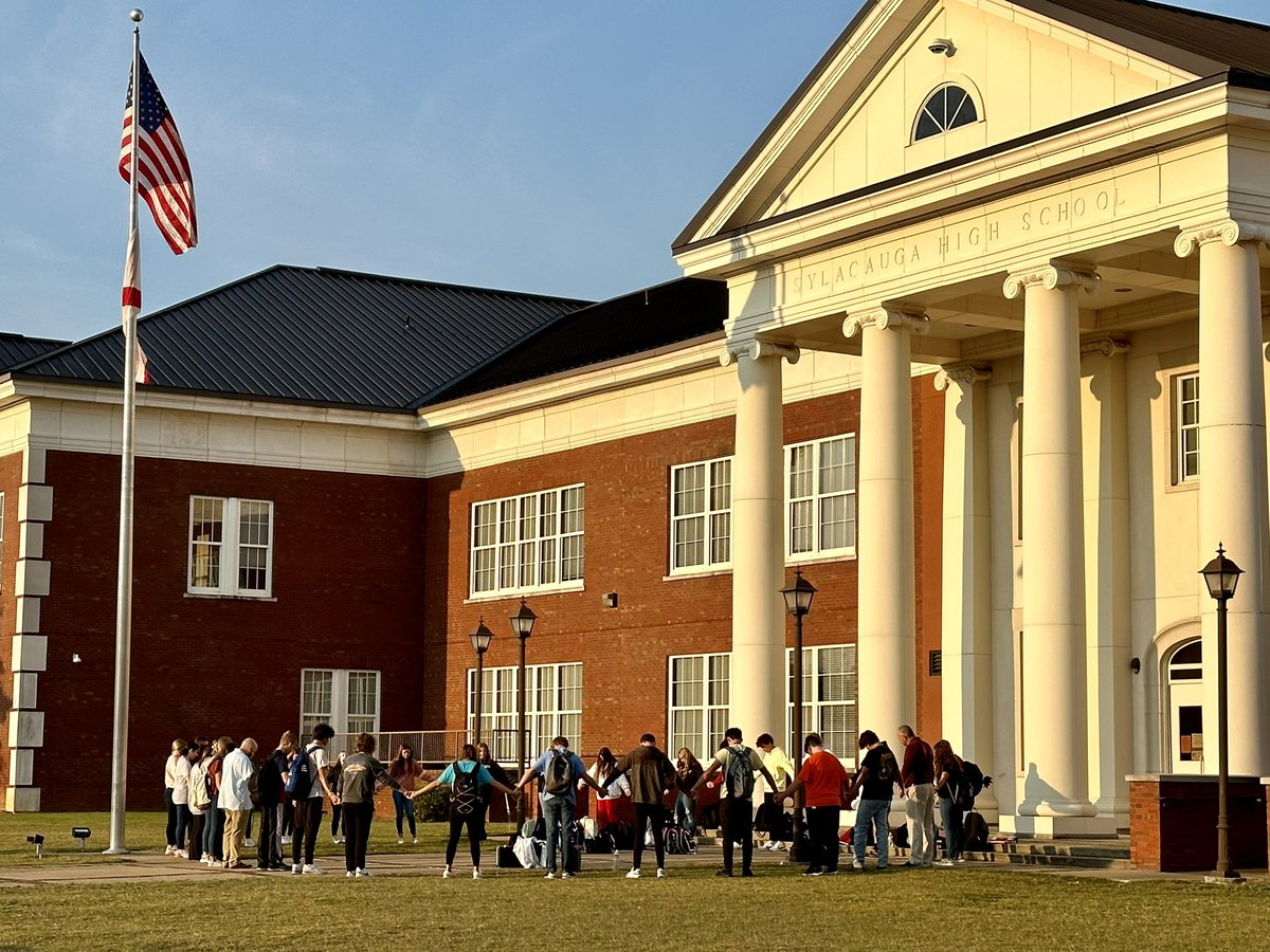 EducatorCourson's tweet photo. See You at the Pole #AggiePride #ALLIN #WeAreFamily https://t.co/JWkk2p5WhC
