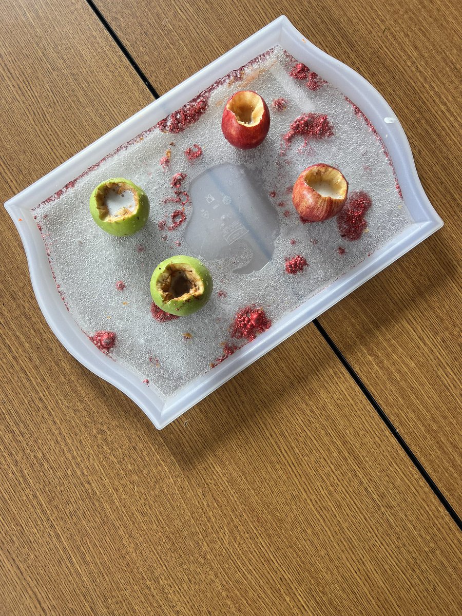 Apple volcano 🌋🍏 <a href="/Creeksidetweet/">Creekside ECS</a>