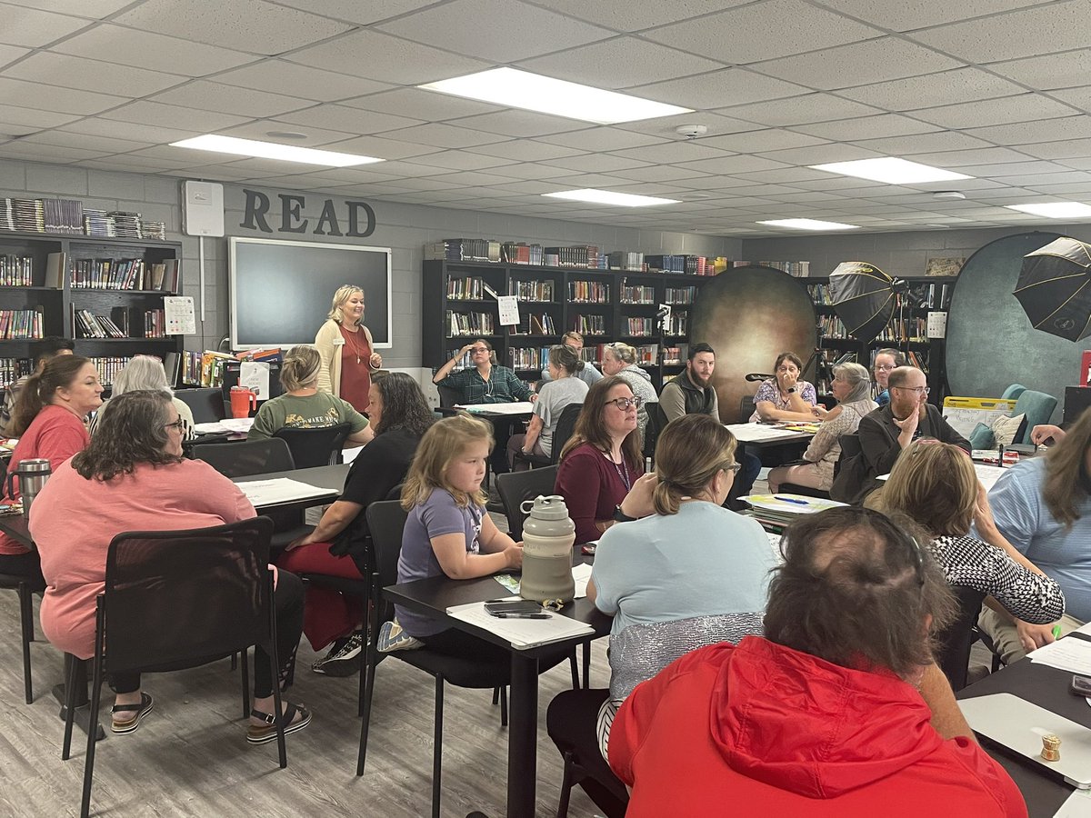 Learning to write and writing to learn PD <a href="/AHS_Rams/">Asbury High School</a>. Big thanks to Connie Luper and Susan Simpson with <a href="/srebeducation/">SREB</a> for this amazing training! Stay tuned for peer instructional rounds collecting data on students citing textual evidence to support their claims👍<a href="/marshall_school/">Marshall CO. Schools</a>