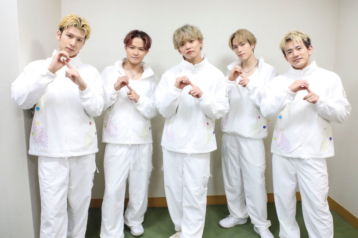 taiki__official's tweet photo. はじめての全員集合回😂

是非、聴いてください👍🏻

#QEP @LDHofficialMB 
 
🎧 https://t.co/vOKzmf2RJd https://t.co/ARBzkx6BBW