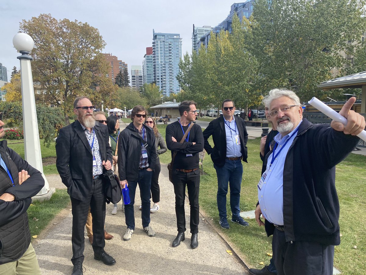 @SonnyTomic and @bigcityarch talking the walk at @CanUrbanism ‘s 2023 Forum. Thanks!
.
#CanUconvergence2023 #Calgary #urbandesign