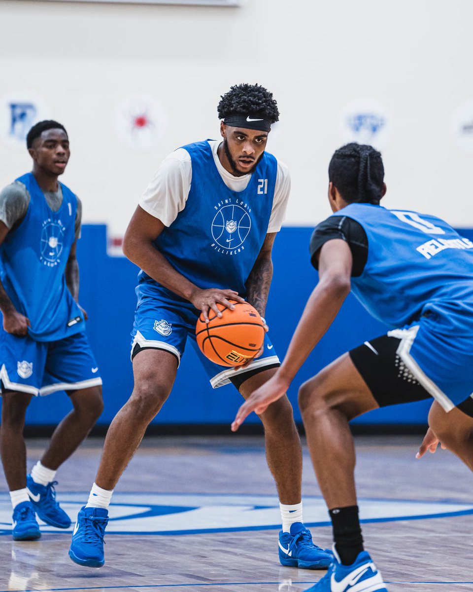 SaintLouisMBB's tweet photo. Flicks from Day One 📸

#SLUBillikens x #TeamBlue https://t.co/kV4u5LfS1L
