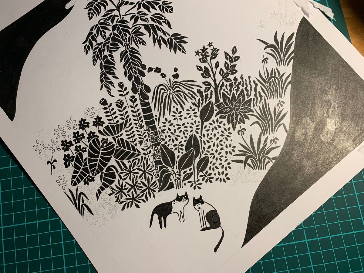 En una meditación me vi plantada en el jardín de la casa de mi papás, medía unos 20 cm y estaba sujeta por los pies, que eran como raíces bajo la tierra. Sentí que alguien me los lamió, miré y caí en cuenta que eran mis gaticas, Ramona y Bety, que de verdad están enterradas ahí.