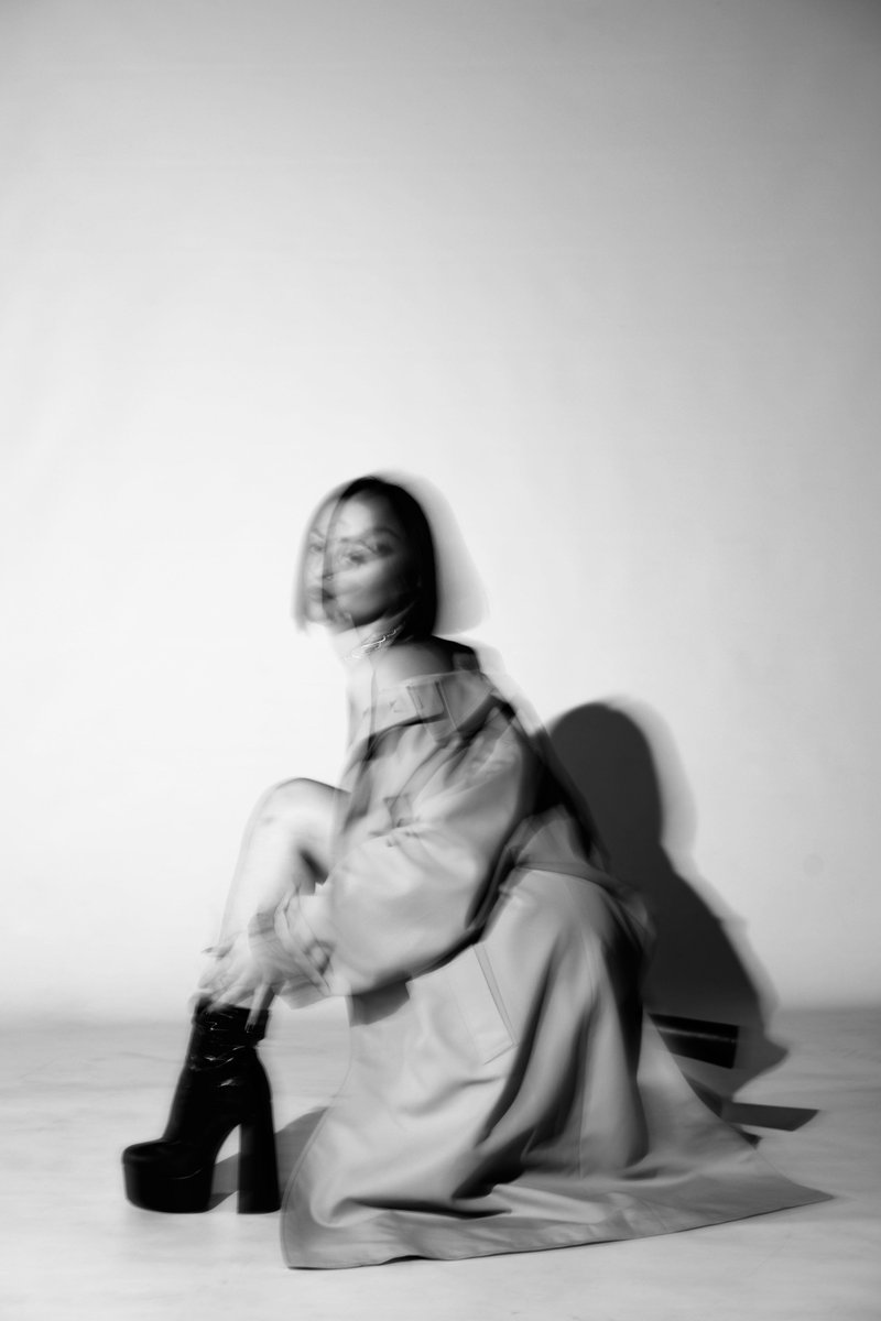 😇😇 MIX SERIES_13 // KLANDESTINA //>>  Dj set protagonizado por sonidos atemporales que oscilan desde los clásicos de reggaeton hasta un dancehall actual. Calor y oscuridad caracterizan este set lleno de ritmos urbanos.

Listen😀😀: on.soundcloud.com/5hQW7