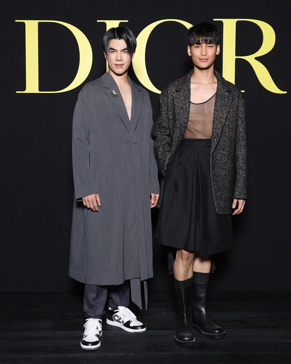 ダブルアクト。
先日開催された、マリア・グラツィア・キウリによる #DiorSS24 ショーに、タイの俳優であり、ディオール アンバサダーの<a href="/Nnattawin1/">Nnattawin</a>と@MilePhakphumが登場。会場に大きな興奮をもたらしました。
#StarsinDior
on.dior.com/ss2024