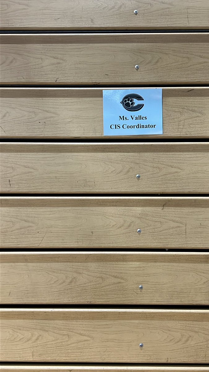 Thank you El Paso Center of Hope for providing helpful information on Human Trafficking and other important topics to our parents during our fall open house! 
#AllinforKids #Clintlioncubs @CISElPaso 💙 🦁