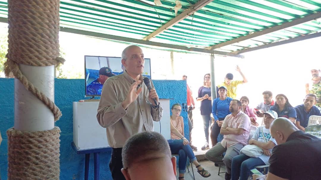 Ricardo Menéndez tweet media