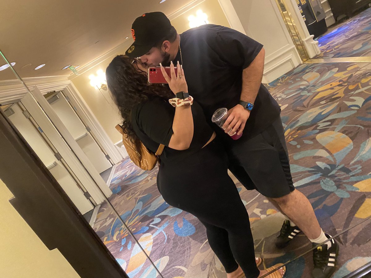 alwaysaliciaaaa's tweet photo. I just looovveee this man 🥰 https://t.co/4NrxYfOPaP