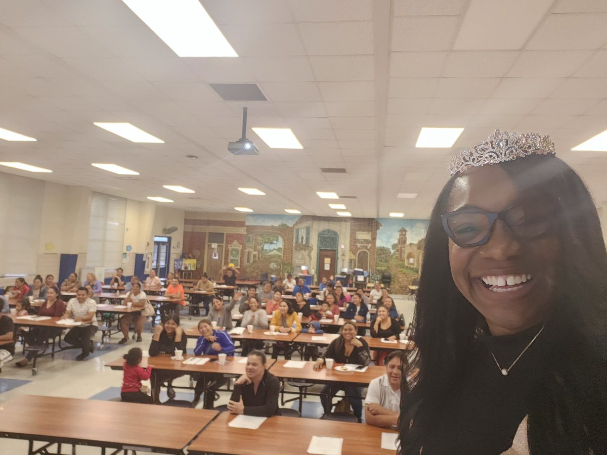 PrincipalDrH's tweet photo. Our #stakeholders meeting was a huge success today! Our parents look forward to the infamous selfie before each meeting. Thank you, team @WEWildcatNation, for the crown and sash honors. My special day was priceless! #TEAM #Bridgingthegap #HomeandSchoolconnection https://t.co/O6vtup5Emx