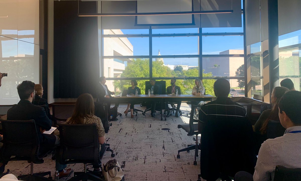 Rebecca_Aman's tweet image. Didn’t think @SAISHopkins could get any closer to the epicenter of policymaking than our former home on #ThinkTankRow, but this incredible view proves you can always get closer to the action! 

Great think tank collab w/@phuturescareers, and SAISer @mazzocco_ilaria @CSIS