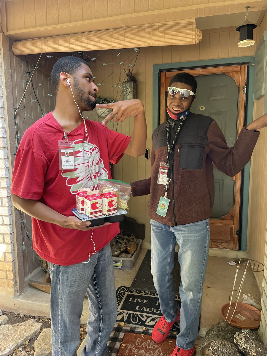 ReddixRocksNISD's tweet image. We’ve had a busy start to the year and are enjoying finding our groove volunteering and getting out into our community! #parkcleanup @NISDReddix @mowsatx @TXDIAPERBANK @mysapl @VIA_Transit