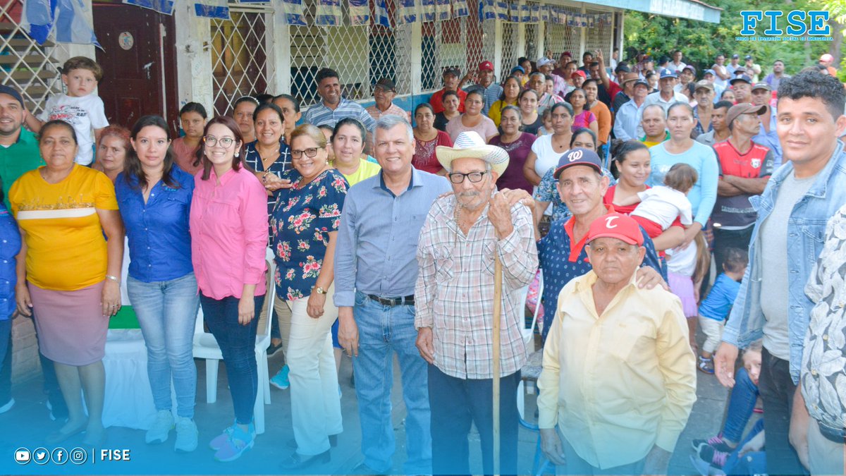 FISE_ni's tweet photo. 🇳🇮🚰 El FISE realiza Asamblea para dar a conocer el diseño final del proyecto de Agua Potable, Saneamiento e Higiene, en la comunidad Montaña Grande del municipio de Terrabona. 💧

#Nicaragua #SeptiembreVictorioso https://t.co/2R8QmUajs4