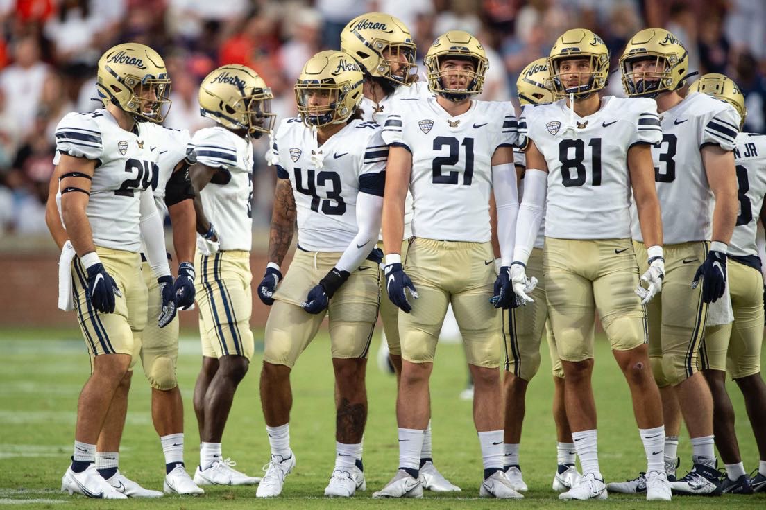 Evan Downer (@evan_downer) on Twitter photo After a great conversation with <a href="/Nrenna/">Neal Renna</a> I am blessed and humbled to receive an offer from The University of Akron! Go Zips!
<a href="/PHS_Football/">Palatine HS Football</a> <a href="/JoshBostick8/">Coach Bostick</a> @Rivals_clint <a href="/AllenTrieu/">Allen Trieu</a> @joshHemholdt <a href="/LemmingReport/">Tom Lemming</a> @SWiltfong247 <a href="/EDGYTIM/">Timothy “EDGYTIM” OHalloran</a> After a great conversation with <a href="/Nrenna/">Neal Renna</a> I am blessed and humbled to receive an offer from The University of Akron! Go Zips!
<a href="/PHS_Football/">Palatine HS Football</a> <a href="/JoshBostick8/">Coach Bostick</a> @Rivals_clint <a href="/AllenTrieu/">Allen Trieu</a> @joshHemholdt <a href="/LemmingReport/">Tom Lemming</a> @SWiltfong247 <a href="/EDGYTIM/">Timothy “EDGYTIM” OHalloran</a>