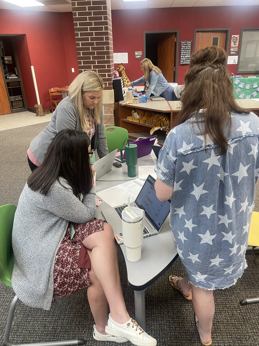 Kelly Llewellyn, M.Ed tweet media