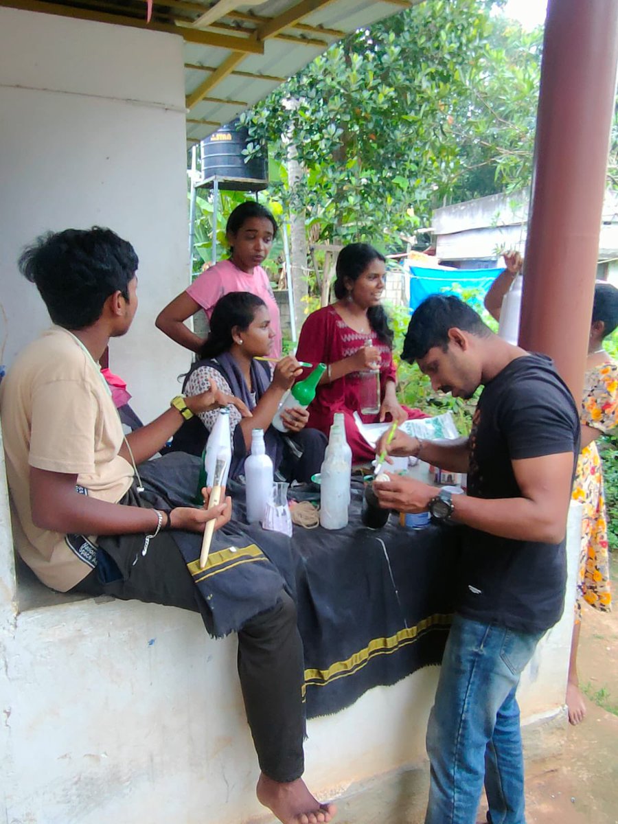 greenarmyintl's tweet image. All set for Thumboormozhi Beautification Project Phase 2 which is to be held on 28/09/2023 at Poojapura Ward.

The Green Army volunteers prepared the final set of art works for Tomorrow.
#greenarmyinternational 
#greenprotocol 
#breakfreefromplastic 
#GreenArmy