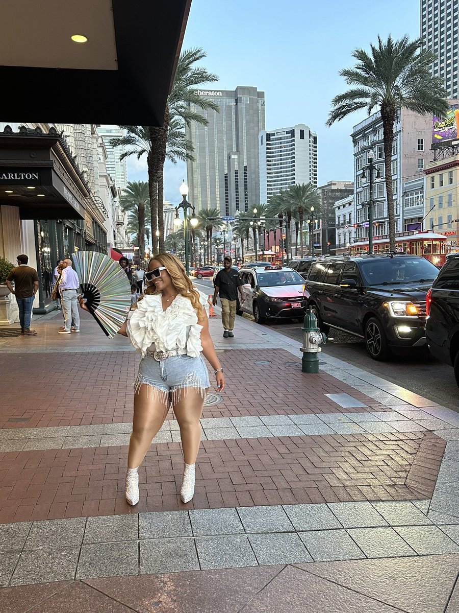 Bougie Pinkie 💗💚 tweet media