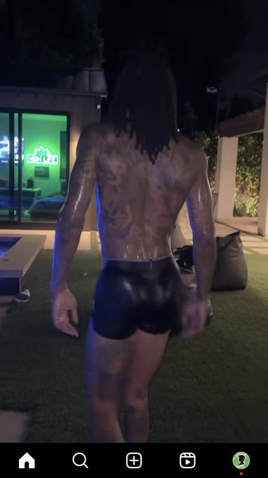 Wiz khalifa tight booty cheeks 🤤 #gay #bi #booty #feet #feet_lover #feet_pic #feetfethish https://t.<a href="/tag/gay"class="tags">#gay</a><a href="/tag/bi"class="tags">#bi</a><a href="/tag/booty"class="tags">#booty</a><a href="/tag/feet"class="tags"><span>#feet</span></a><a href="/tag/feet_lover"class="tags"><span>#feet_lover</span></a><a href="/tag/feetfethish"class="tags"><span>#feetfethish</span></a><a href="/tag/feet_pic"class="tags"><span>#feet_pic</span></a>