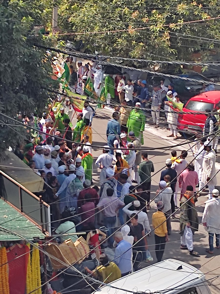 mirzafound0120's tweet image. Eid-Milad-Un-Nabi
ईद-ए-मिलाद-उन-नबी 

جشن ولادت النبی مبارک ہو۔
2023

#PoliceCommissionerateGhazibad
#Adminstration Ghaziabad
#SHO Bapudham
#Police beat Sanjay Nagar

Thanks to all