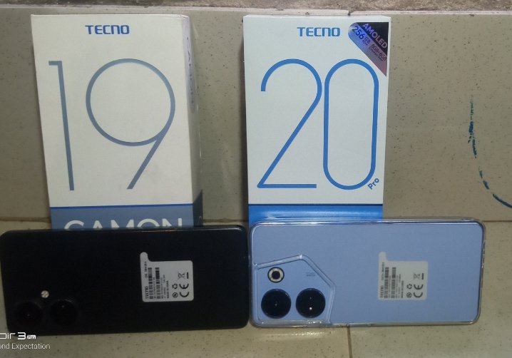 kepukepunews's tweet photo. Boom 💥
Make una help me tag #TECNO phones..
#camon19 and #camon20pro they are really using my head same way iPhone📱 det use others. #TECNOxTiwaSavage #Tecnología #letsgrowtogether https://t.co/mhLxRG4hlD