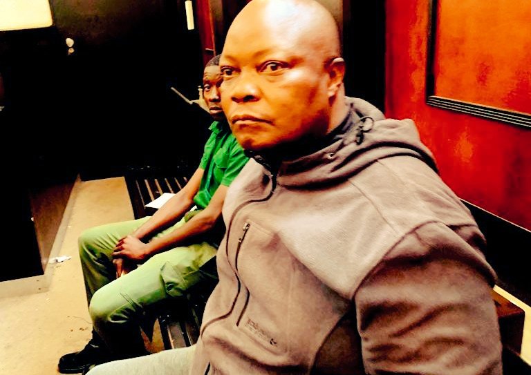 livingsonmasha's tweet photo. If the regime doesn't want to release @JobSikhala1. Then the Citizens will be forced to remove him their own way. Senegal did it, Zimbabwe can do it too. Stop persecuting political opponents. #470Days in detention without bail is a lifetime. He is not a criminal. 🕚 #TimeBomb https://t.co/fw6iVHgdWP