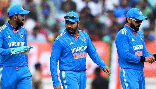 SaharaSamayNews's tweet image. विश्व कप से पहले टीम इंडिया के कप्तान रोहित शर्मा को कुछ सवालों के जवाब तलाशने होंगे ताकि आने वाले समय में टीम इंडिया के सामने मुश्किलें न उभरें

#INDvsAUS3rdODIMatch #INDvsAUS3rdODI #INDvsAUS #TeamIndia #CaptainRohitSharma #RohitSharma #WorldCup2023 #WorldCup